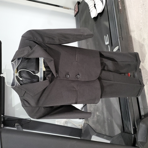 Suit Set for Kids 5-7 yrs old. - Picture 1 of 3